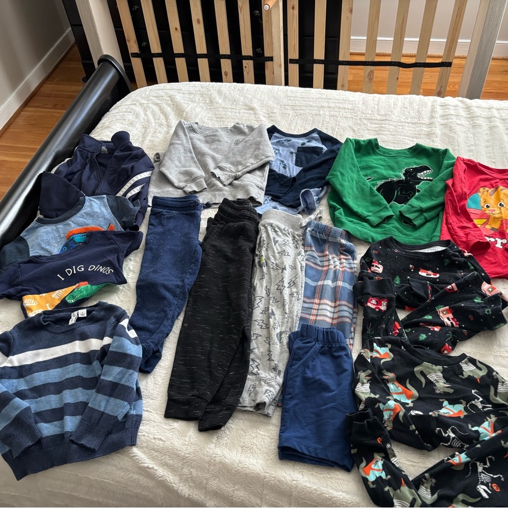 Kids Clothing Set with Dinosaur and Santa Designs - 3T